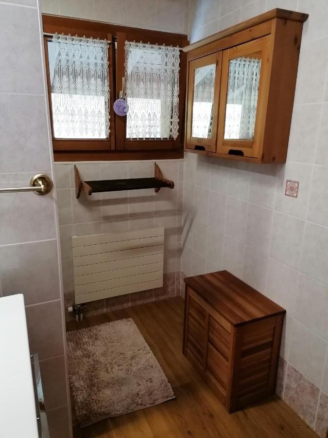 Les Combles Des Combes Hotel Ollon Bagian luar foto